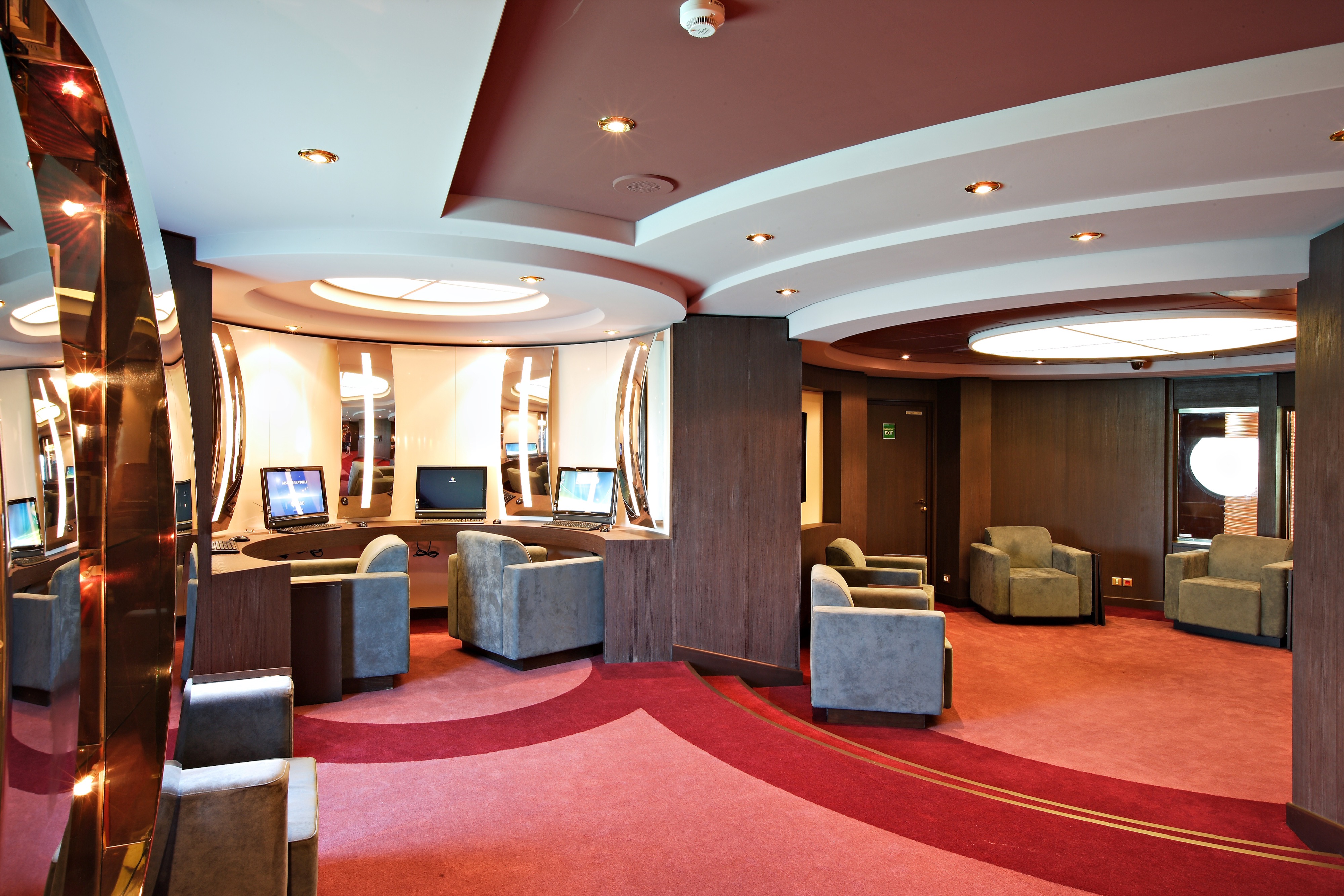 MSC Splendida - Library